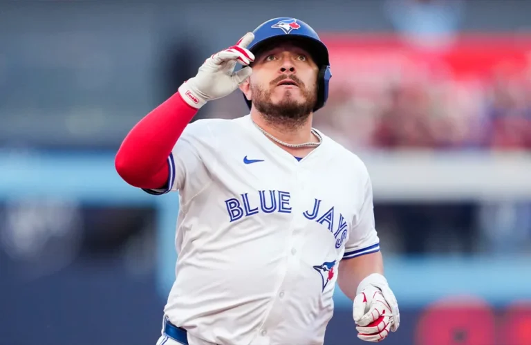 Alejandro Kirk confirma su participación en el próximo Clásico Mundial de Béisbol