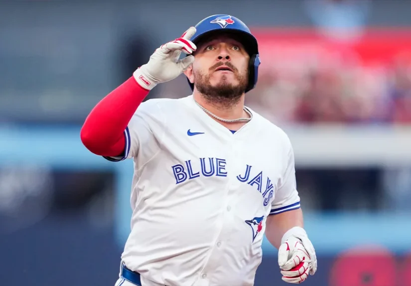 Alejandro Kirk confirma su participación en el próximo Clásico Mundial de Béisbol